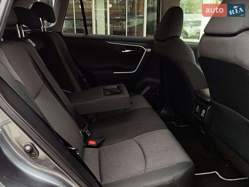Внедорожник / Кроссовер Toyota RAV4 2023 в Киеве фото 7 Внедорожник / Кроссовер Toyota RAV4 2023 в Киеве