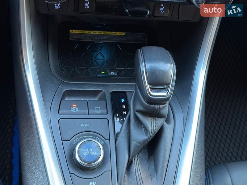 Внедорожник / Кроссовер Toyota RAV4 2020 в Киеве фото 136 Внедорожник / Кроссовер Toyota RAV4 2020 в Киеве