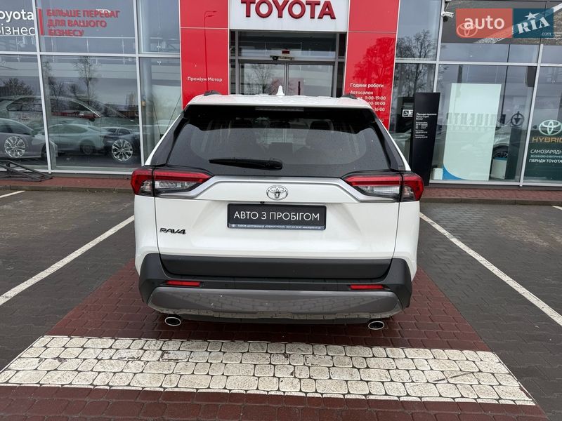 Позашляховик / Кросовер Toyota RAV4 2019 в Вінниці