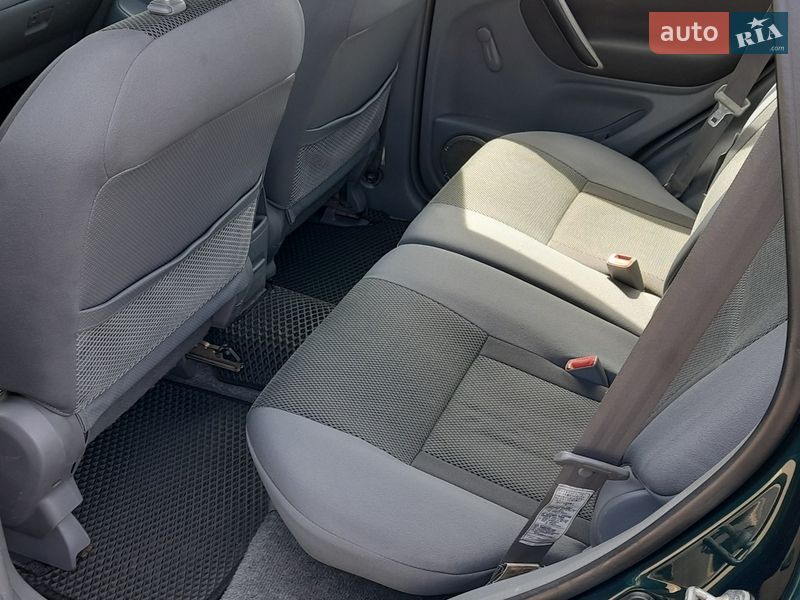 Внедорожник / Кроссовер Toyota RAV4 2003 в Одессе