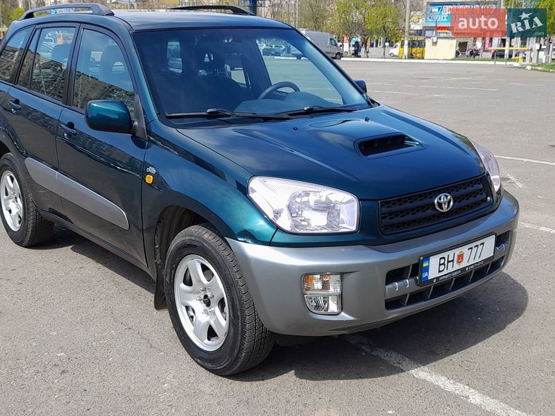 Внедорожник / Кроссовер Toyota RAV4 2003 в Одессе