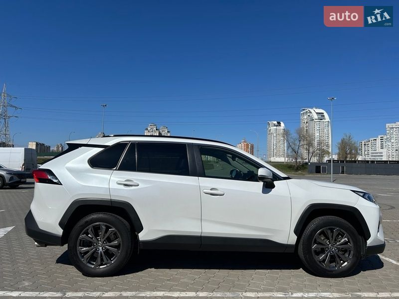 Внедорожник / Кроссовер Toyota RAV4 2023 в Киеве фото Внедорожник / Кроссовер Toyota RAV4 2023 в Киеве