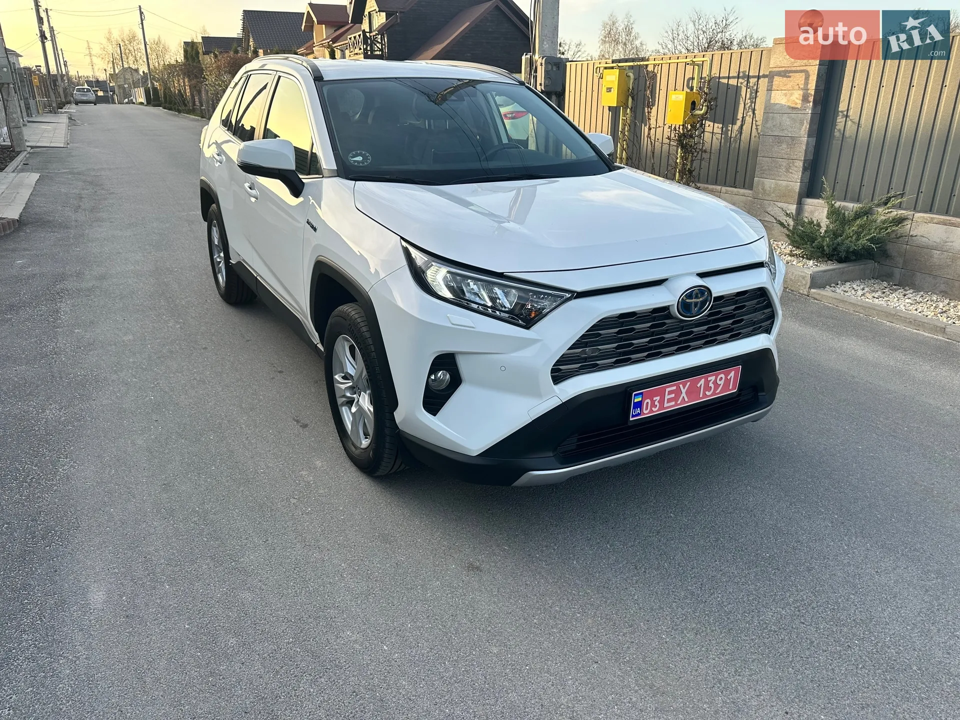 2020 Toyota RAV 4 - мініатюра 8