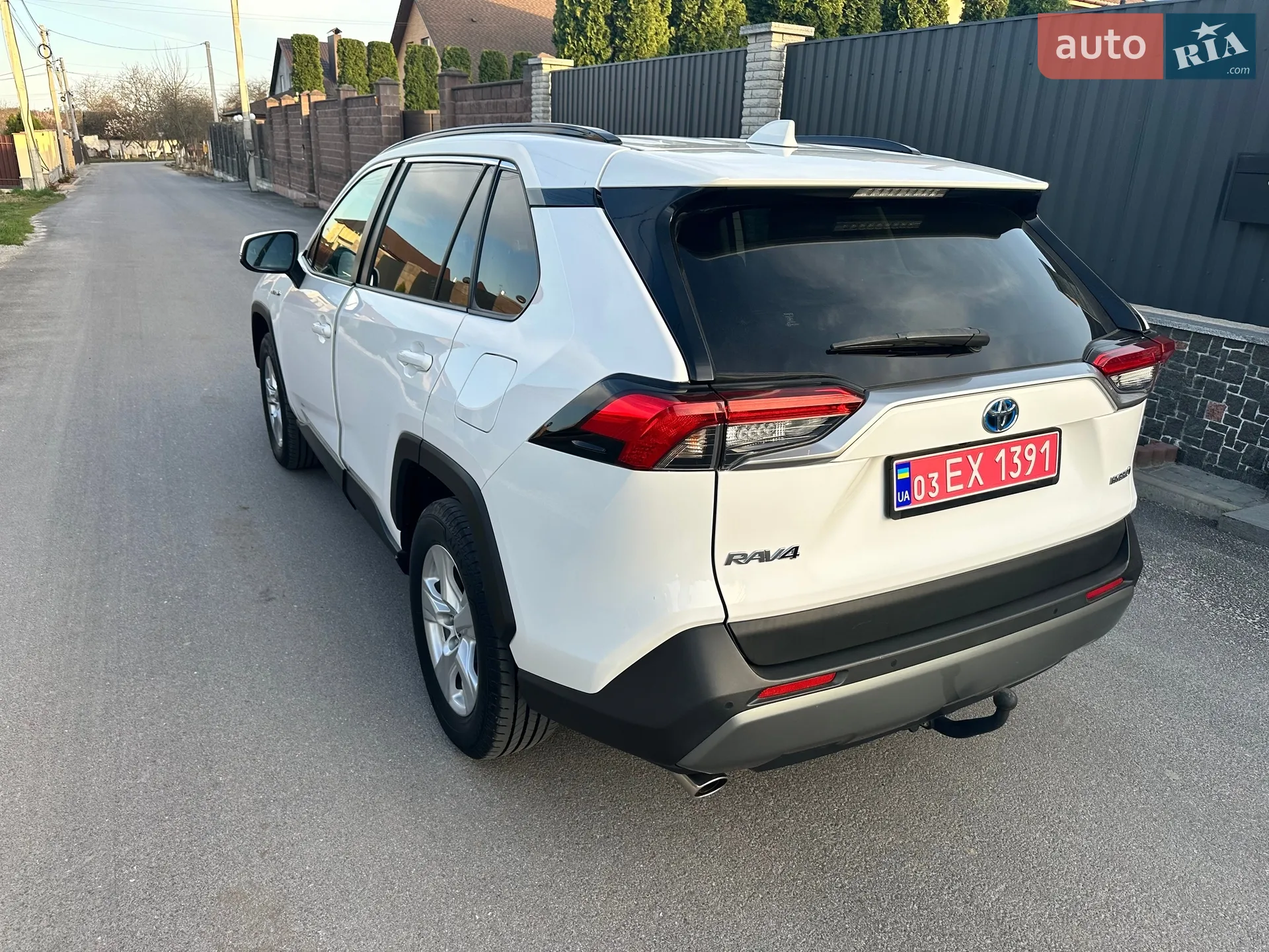 2020 Toyota RAV 4 - мініатюра 9