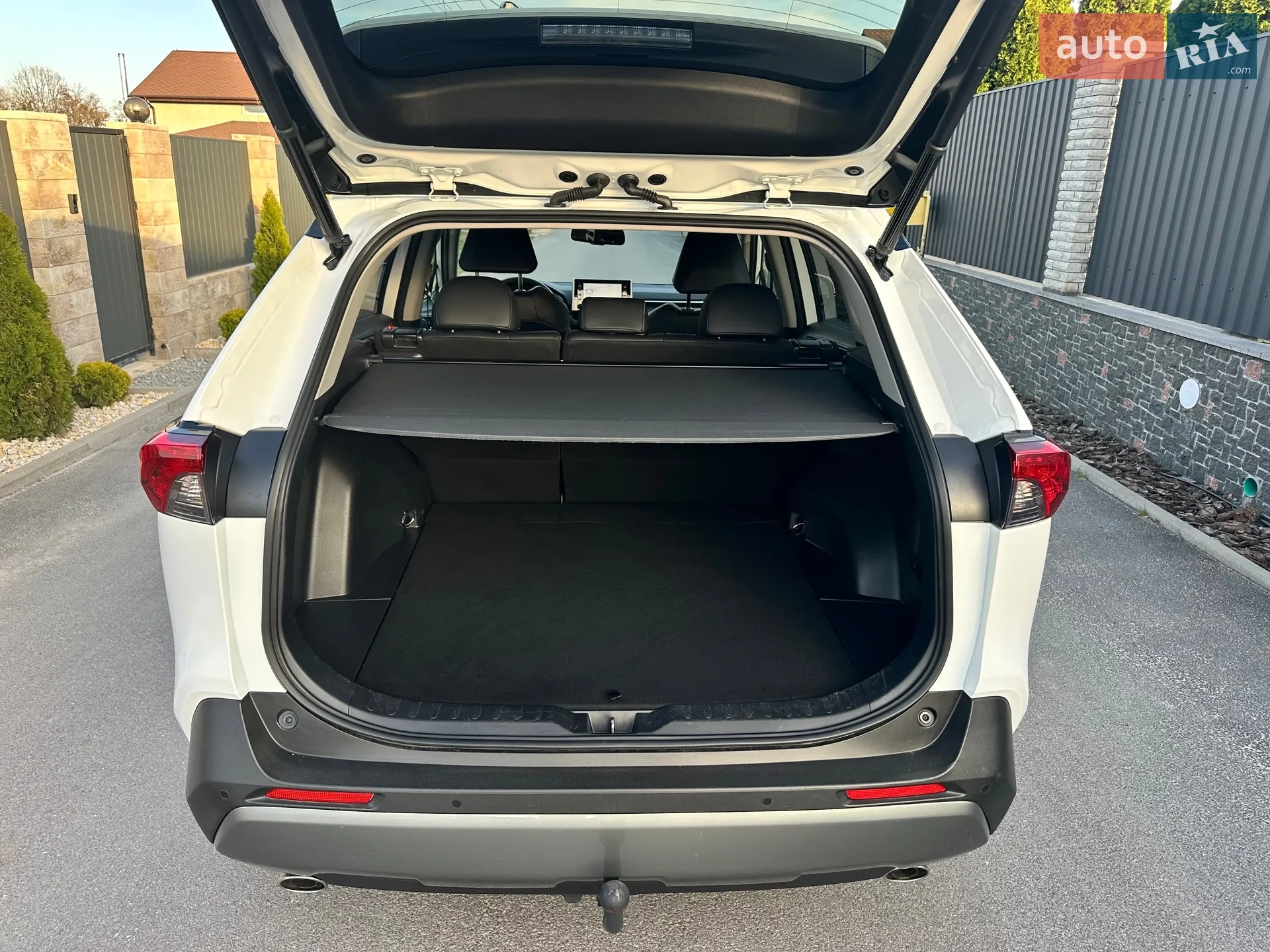 2020 Toyota RAV 4 - мініатюра 11