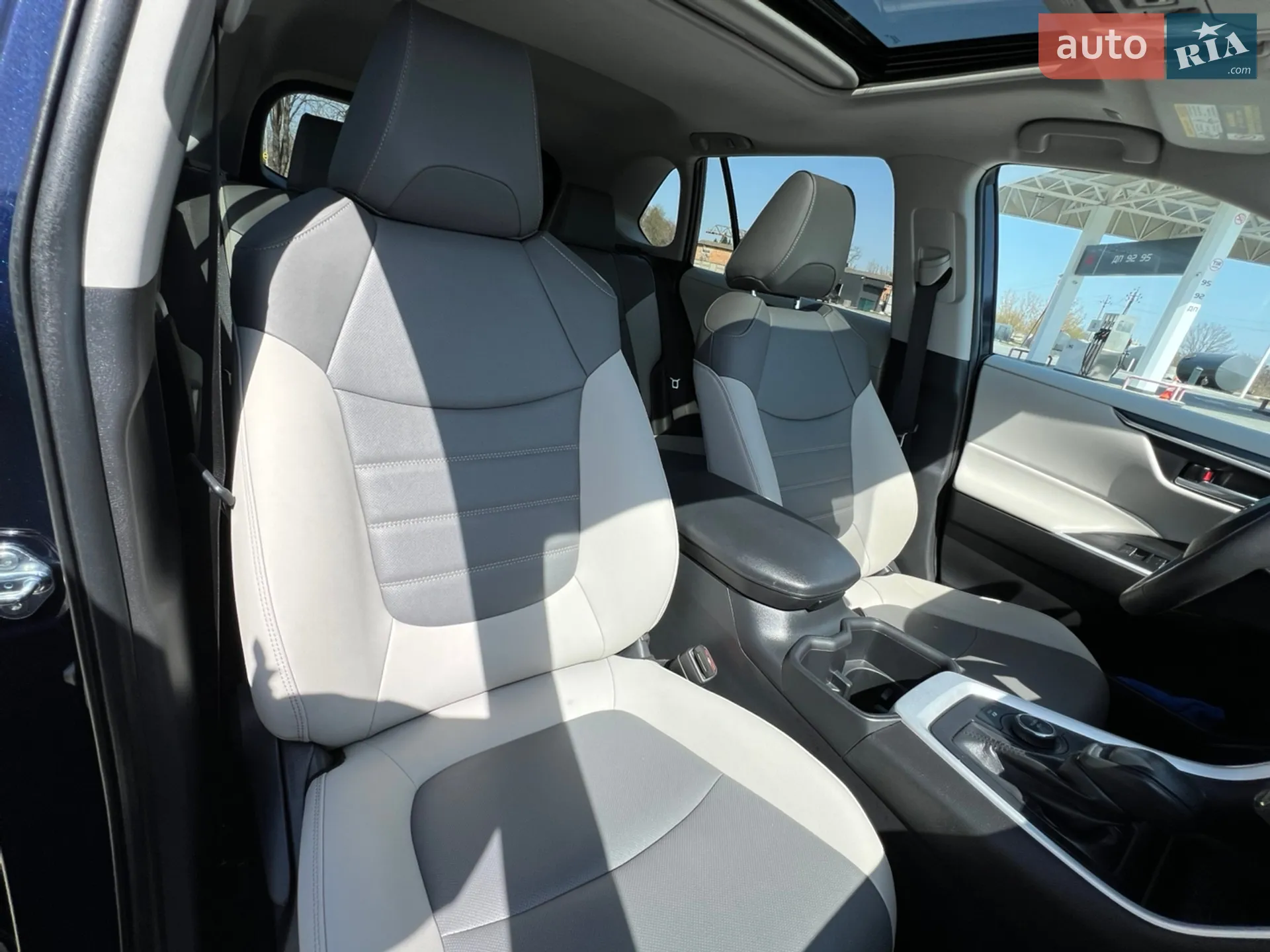 2024 Toyota RAV 4 - мініатюра 22