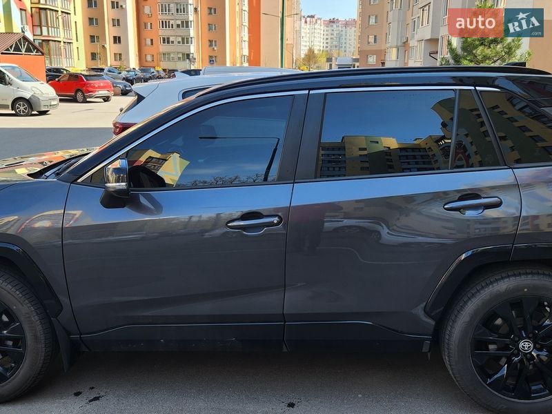 Внедорожник / Кроссовер Toyota RAV4 2022 в Виннице