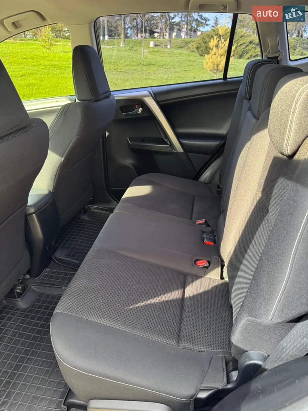 2016 Toyota RAV 4 - мініатюра 7