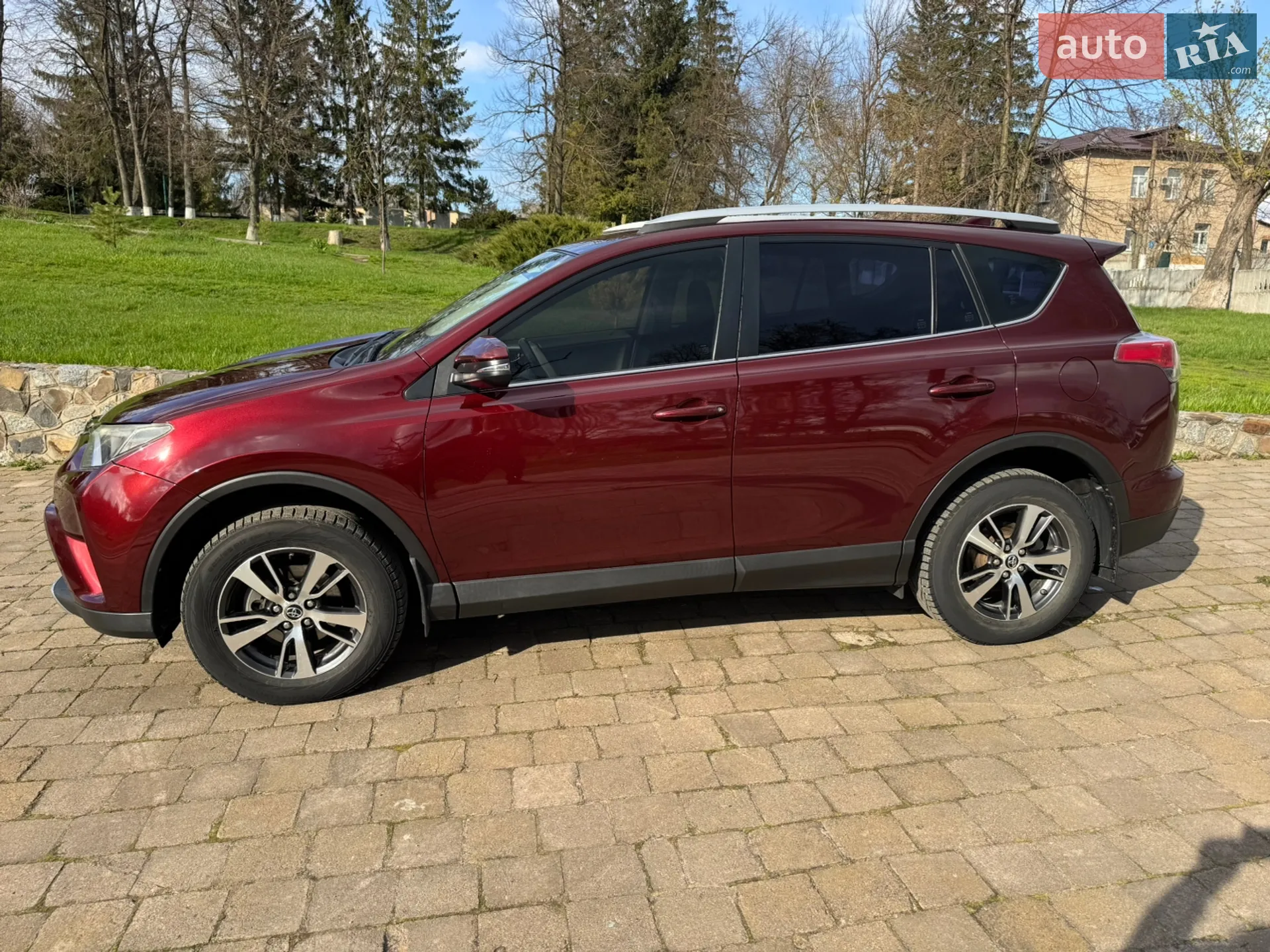 2016 Toyota RAV 4 - мініатюра 6