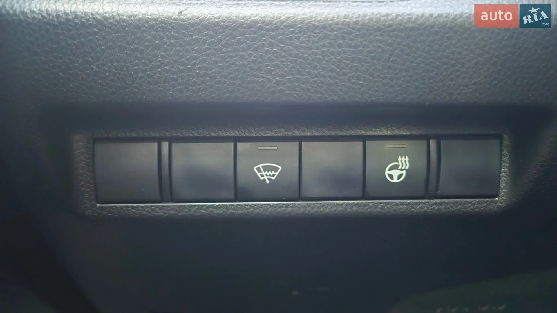 2018 Toyota RAV 4 - мініатюра 16