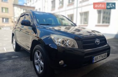Внедорожник / Кроссовер Toyota RAV4 2008 в Виннице