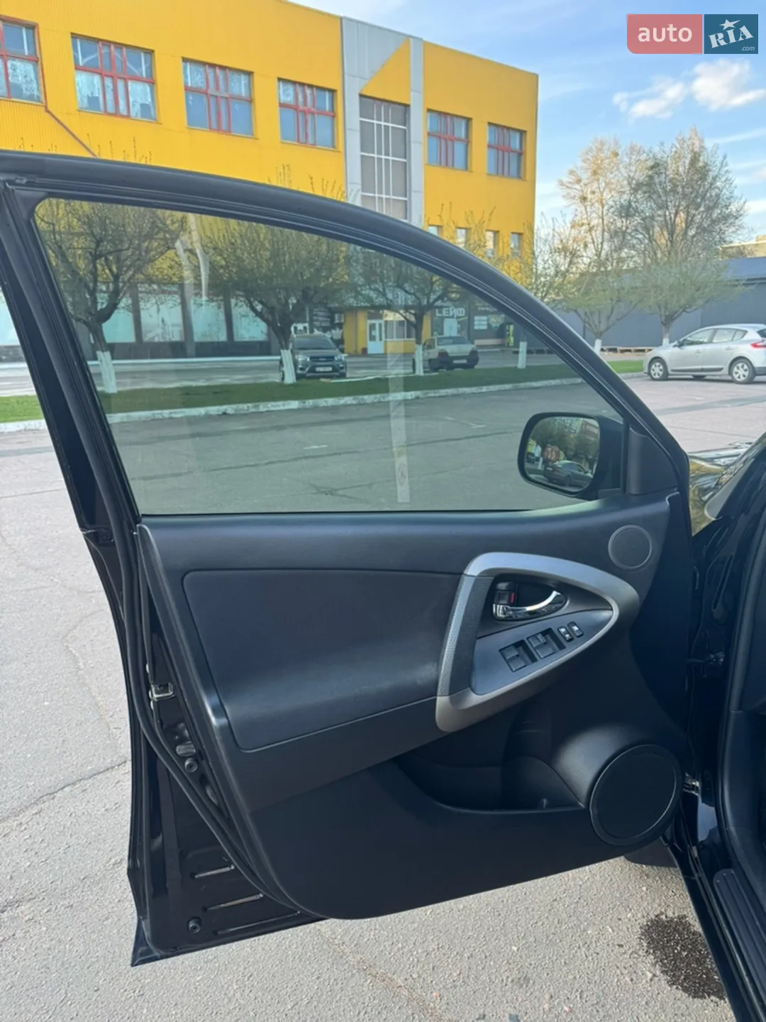 2010 Toyota RAV 4 - мініатюра 24
