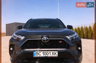 Позашляховик / Кросовер Toyota RAV4 2024 в Львові
