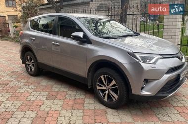 Внедорожник / Кроссовер Toyota RAV4 2018 в Чернигове