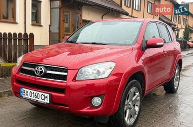 Внедорожник / Кроссовер Toyota RAV4 2010 в Киеве