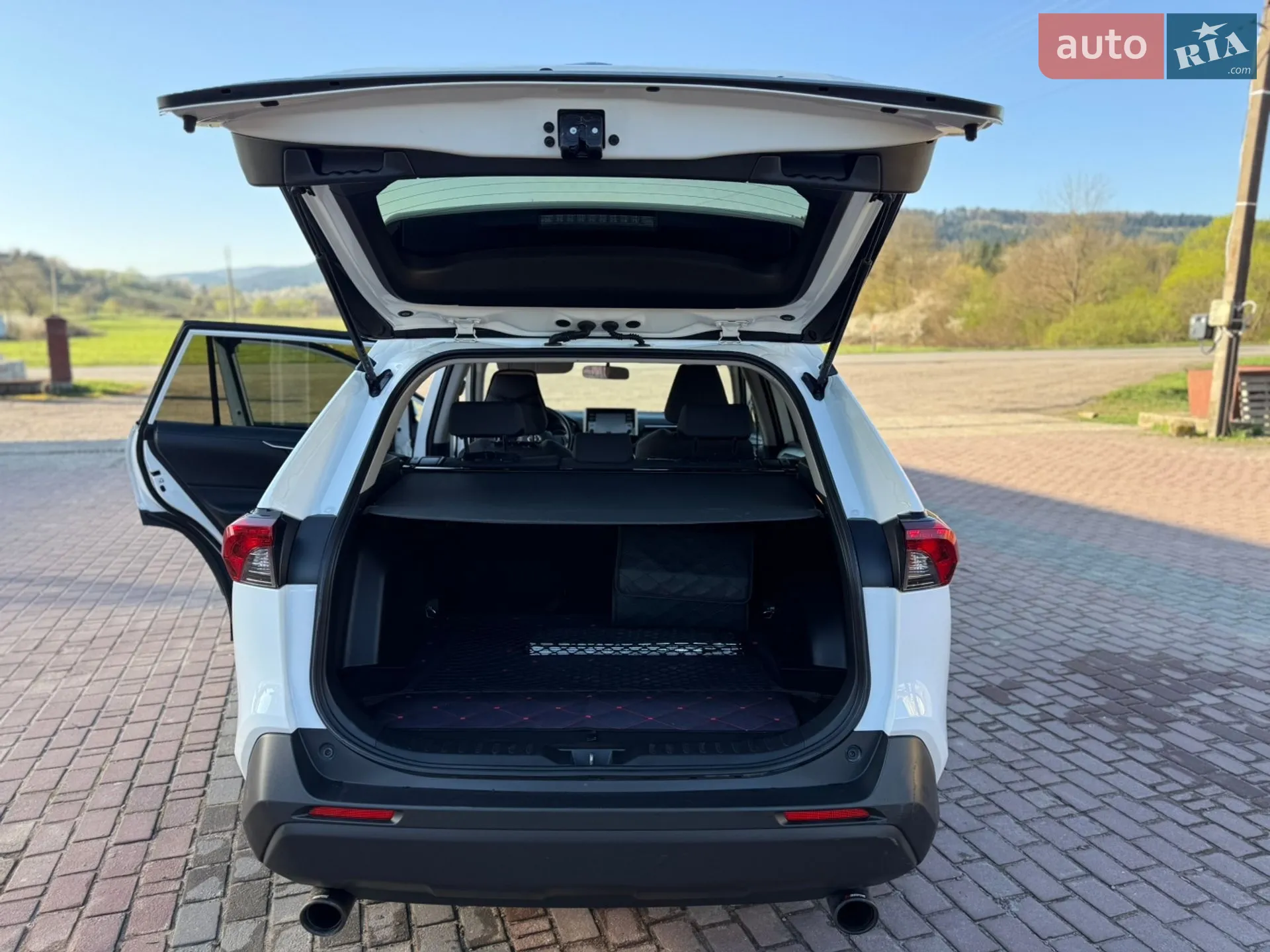 2020 Toyota RAV 4 - мініатюра 11