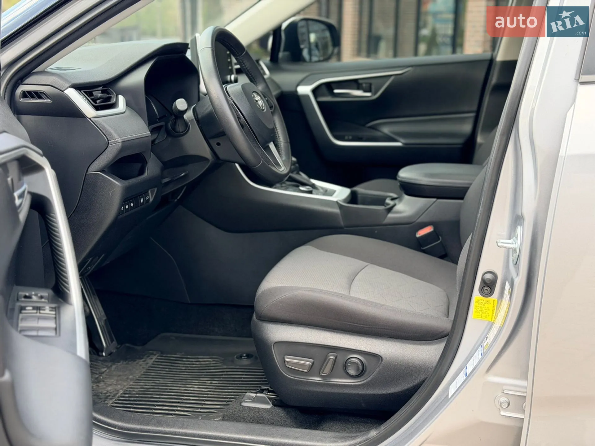 2020 Toyota RAV 4 - мініатюра 22