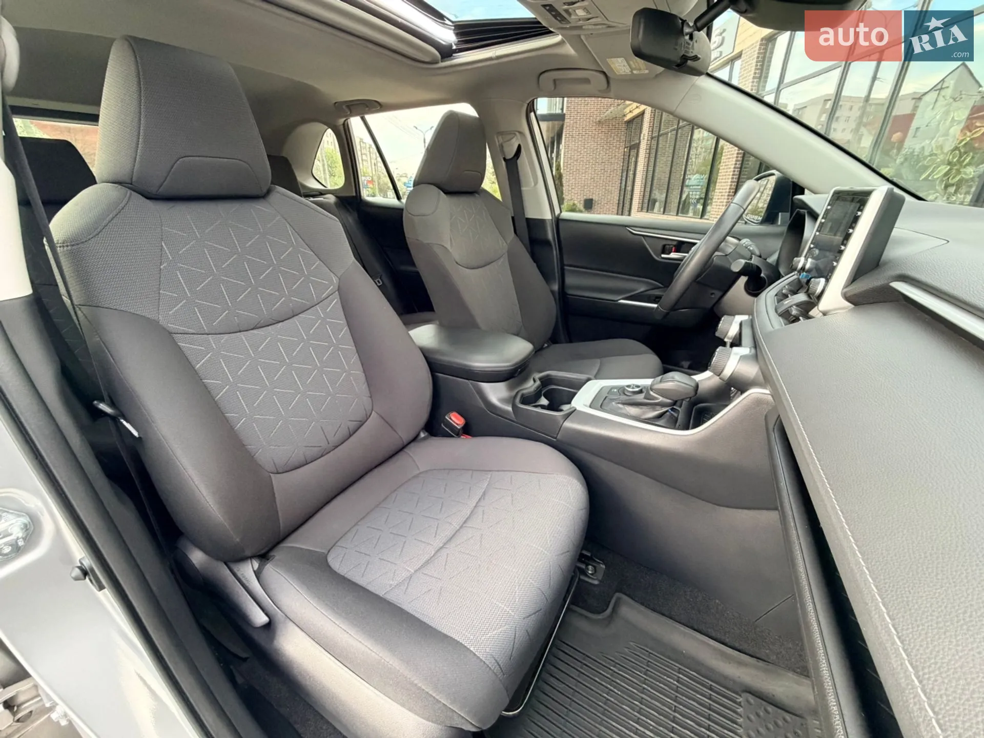 2020 Toyota RAV 4 - мініатюра 27