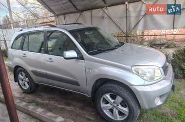 Внедорожник / Кроссовер Toyota RAV4 2004 в Сумах
