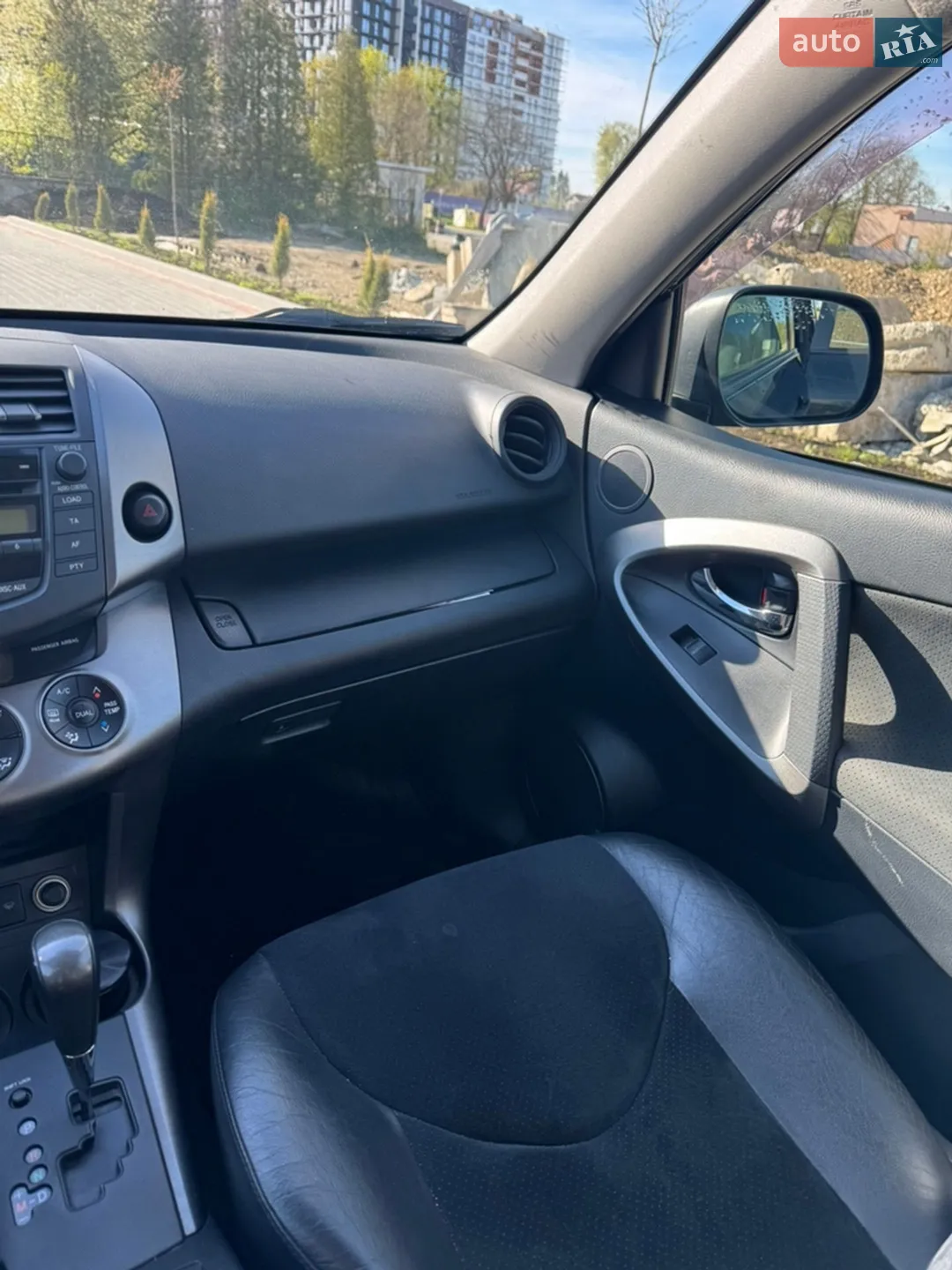 2011 Toyota RAV 4 - мініатюра 8