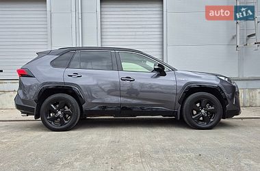 Внедорожник / Кроссовер Toyota RAV4 2019 в Киеве