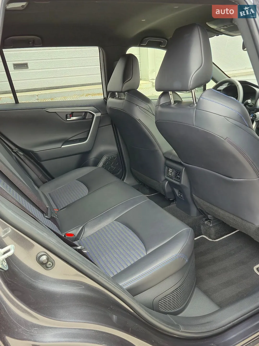 2019 Toyota RAV 4 - мініатюра 22