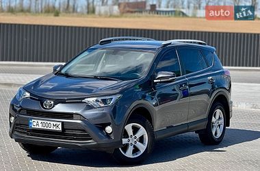 Позашляховик / Кросовер Toyota RAV4 2017 в Вінниці