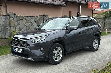 Внедорожник / Кроссовер Toyota RAV4 2021 в Львове
