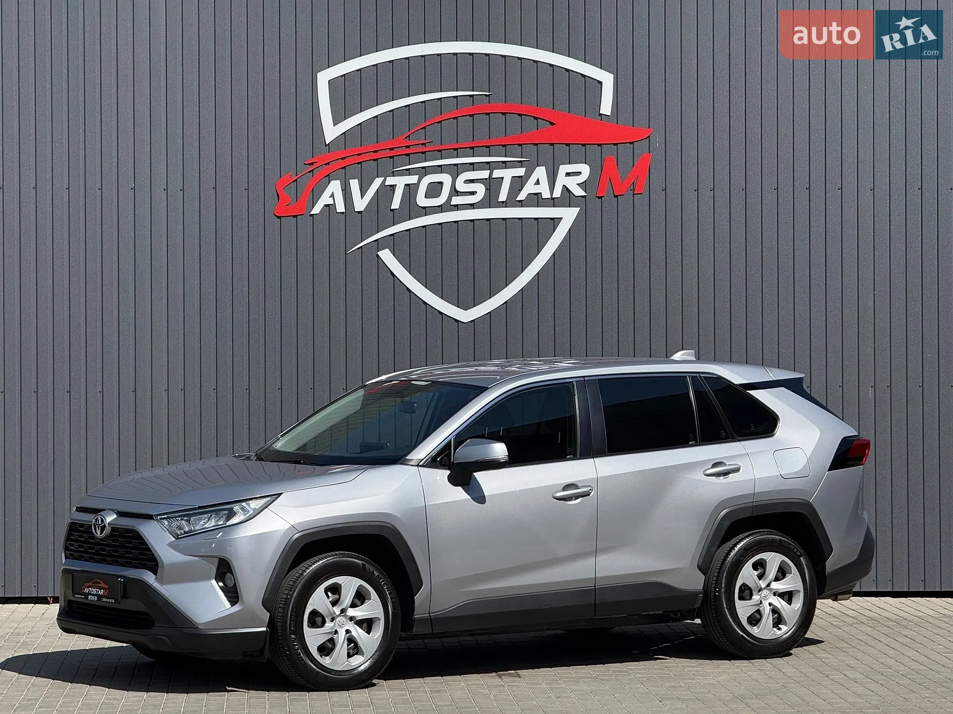 2019 Toyota RAV 4 - фото 1