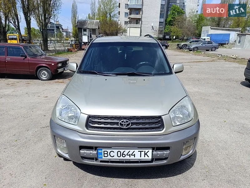Toyota RAV4 2001