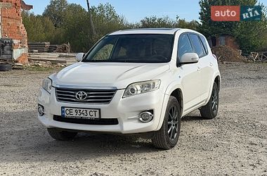 Внедорожник / Кроссовер Toyota RAV4 2012 в Черновцах