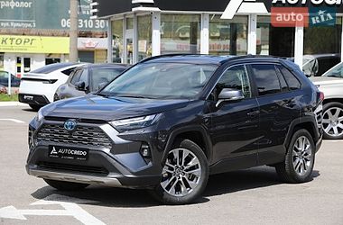 Внедорожник / Кроссовер Toyota RAV4 2024 в Харькове