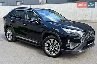 Позашляховик / Кросовер Toyota RAV4 2023 в Києві