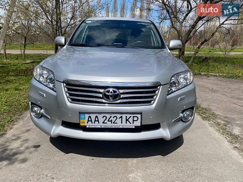 Toyota RAV4 2011