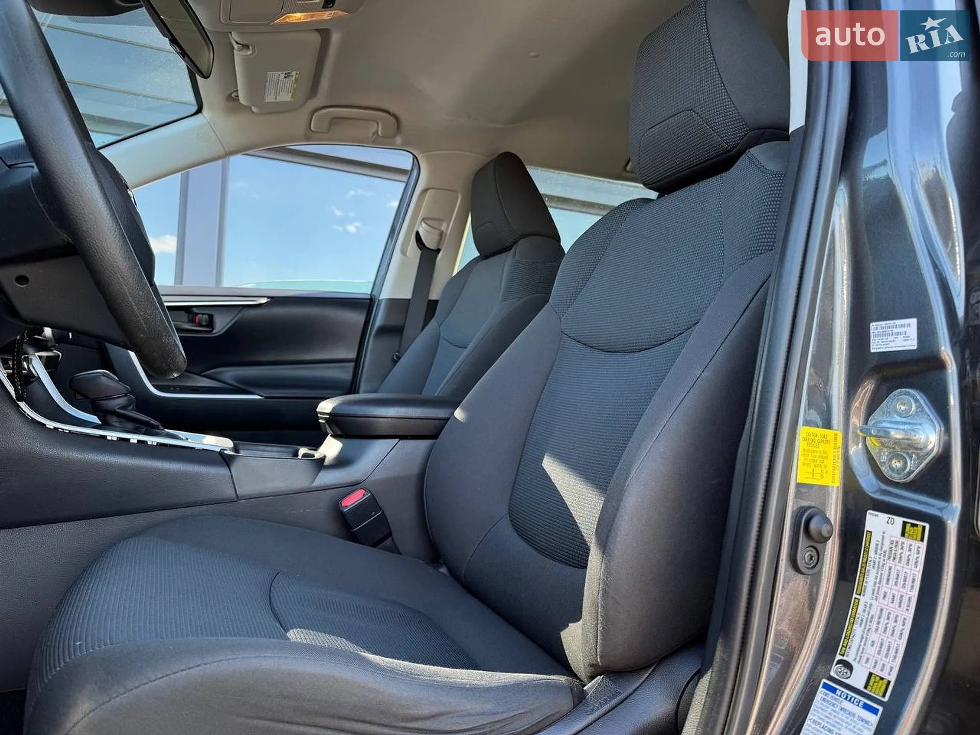 2021 Toyota RAV 4 - мініатюра 28