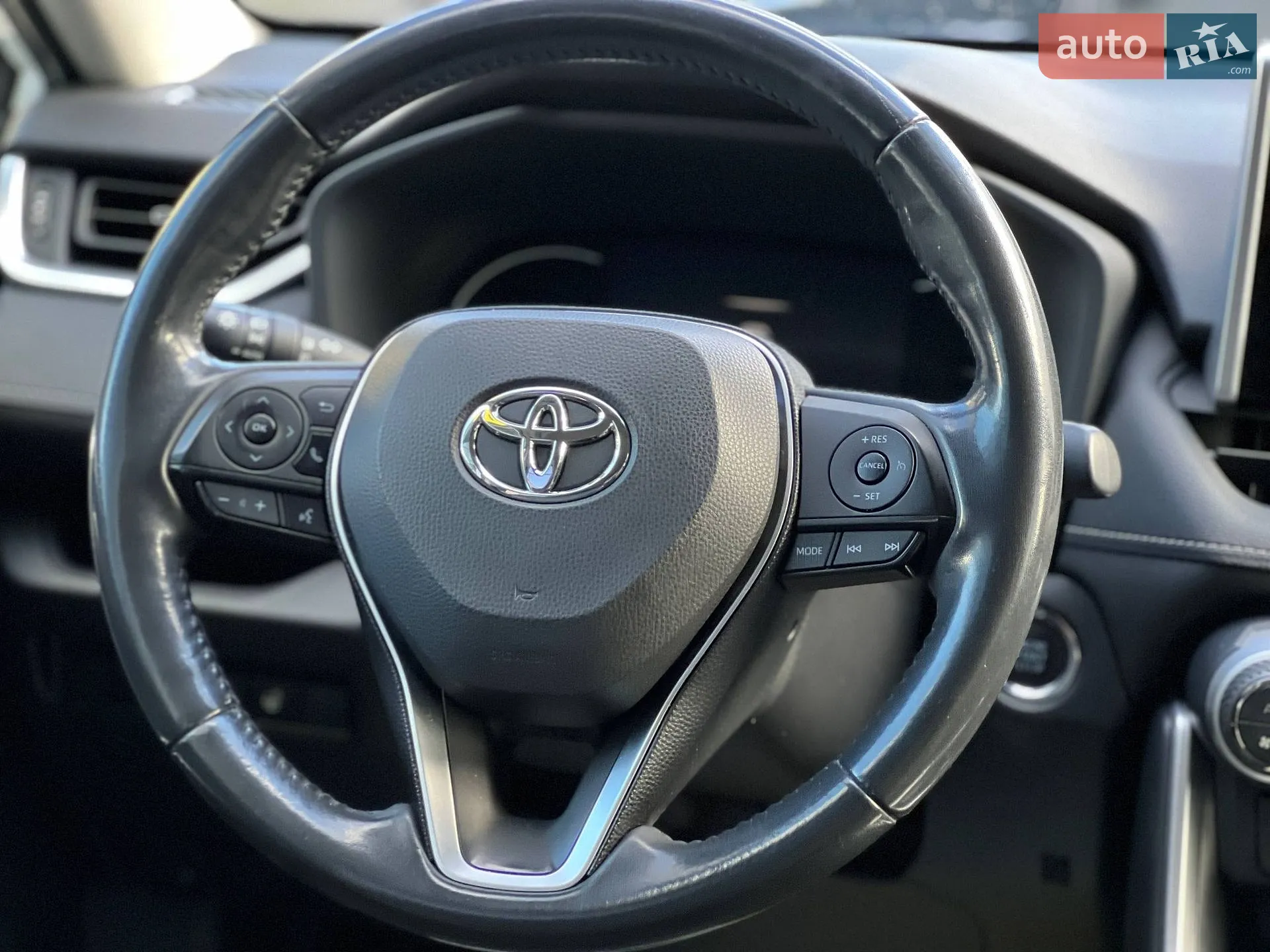 2019 Toyota RAV 4 - мініатюра 11