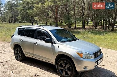 Позашляховик / Кросовер Toyota RAV4 2006 в Дніпрі