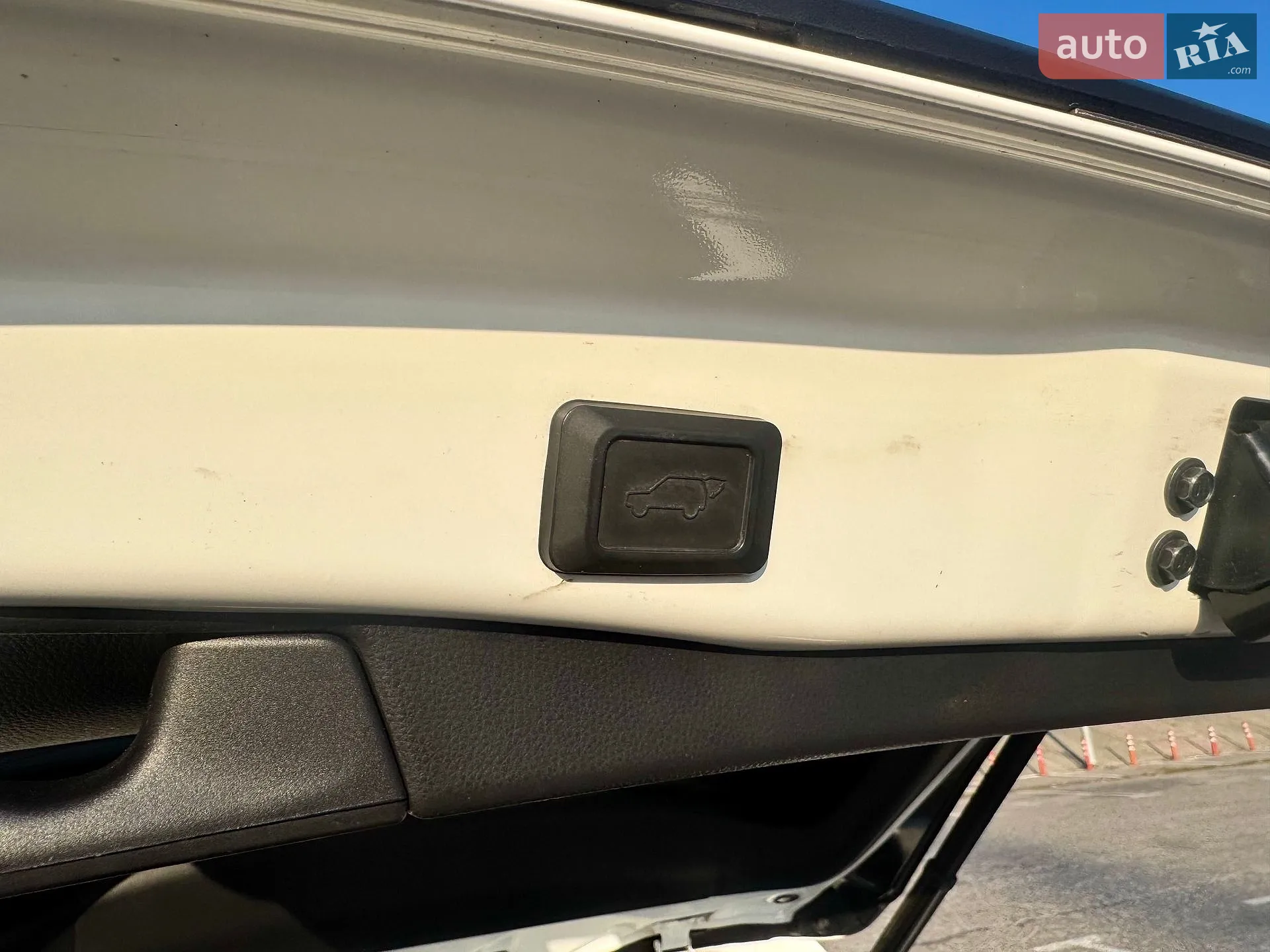 2019 Toyota RAV 4 - мініатюра 16