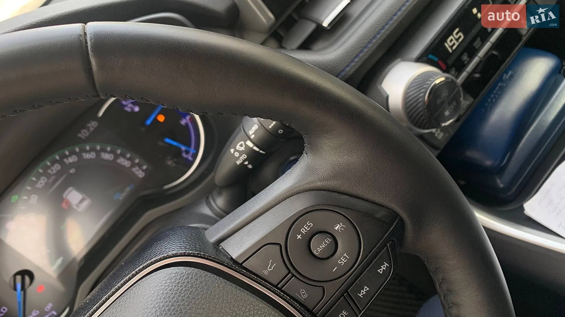 2018 Toyota RAV 4 - мініатюра 32