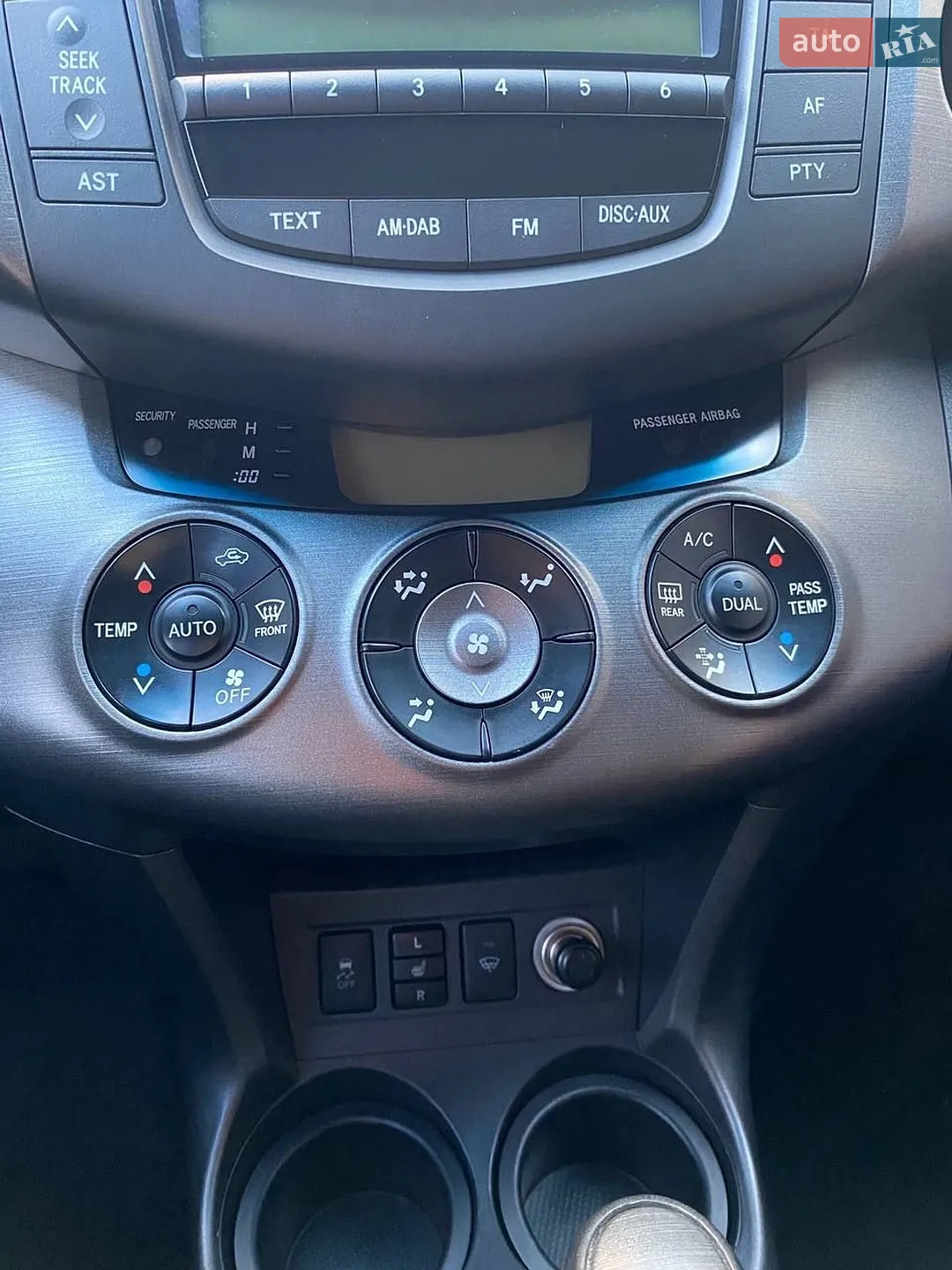 2010 Toyota RAV 4 - мініатюра 14