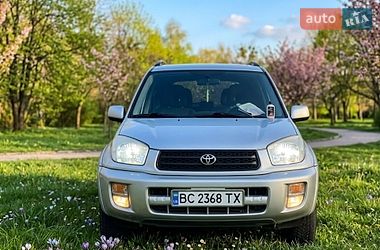 Позашляховик / Кросовер Toyota RAV4 2002 в Івано-Франківську