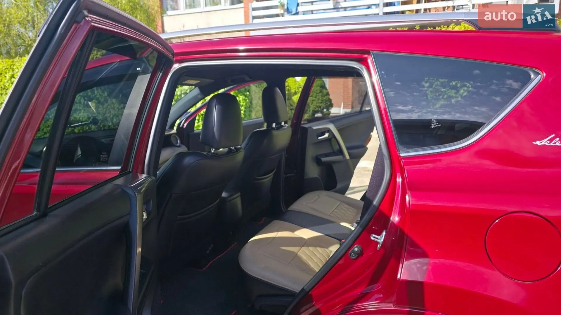 2017 Toyota RAV 4 - мініатюра 2