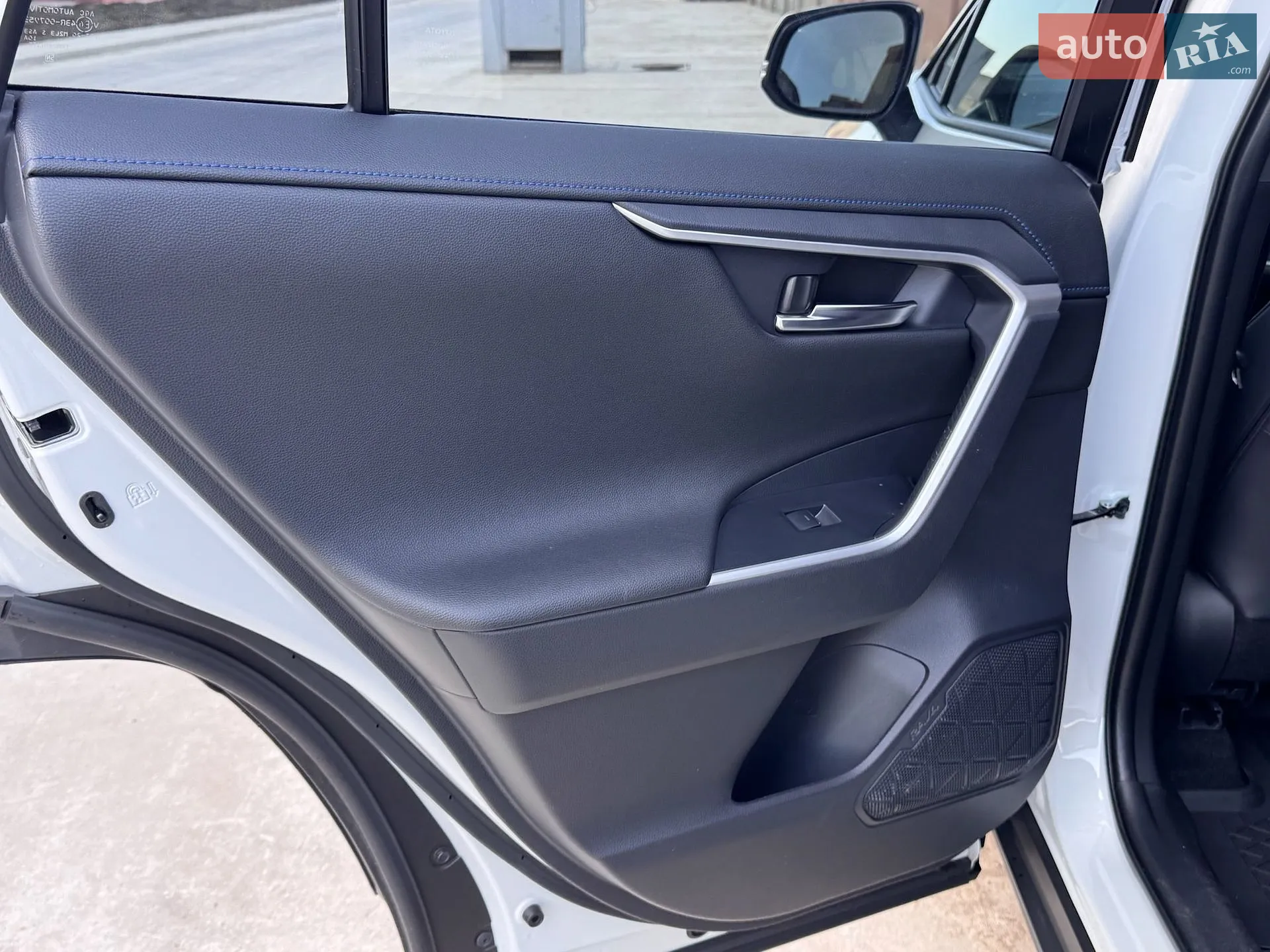 2025 Toyota RAV 4 - мініатюра 46