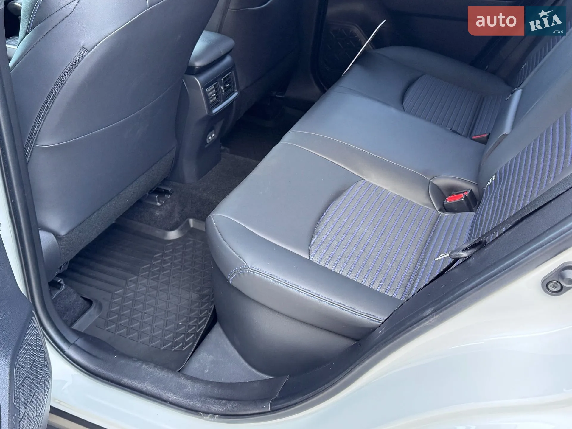2025 Toyota RAV 4 - мініатюра 47