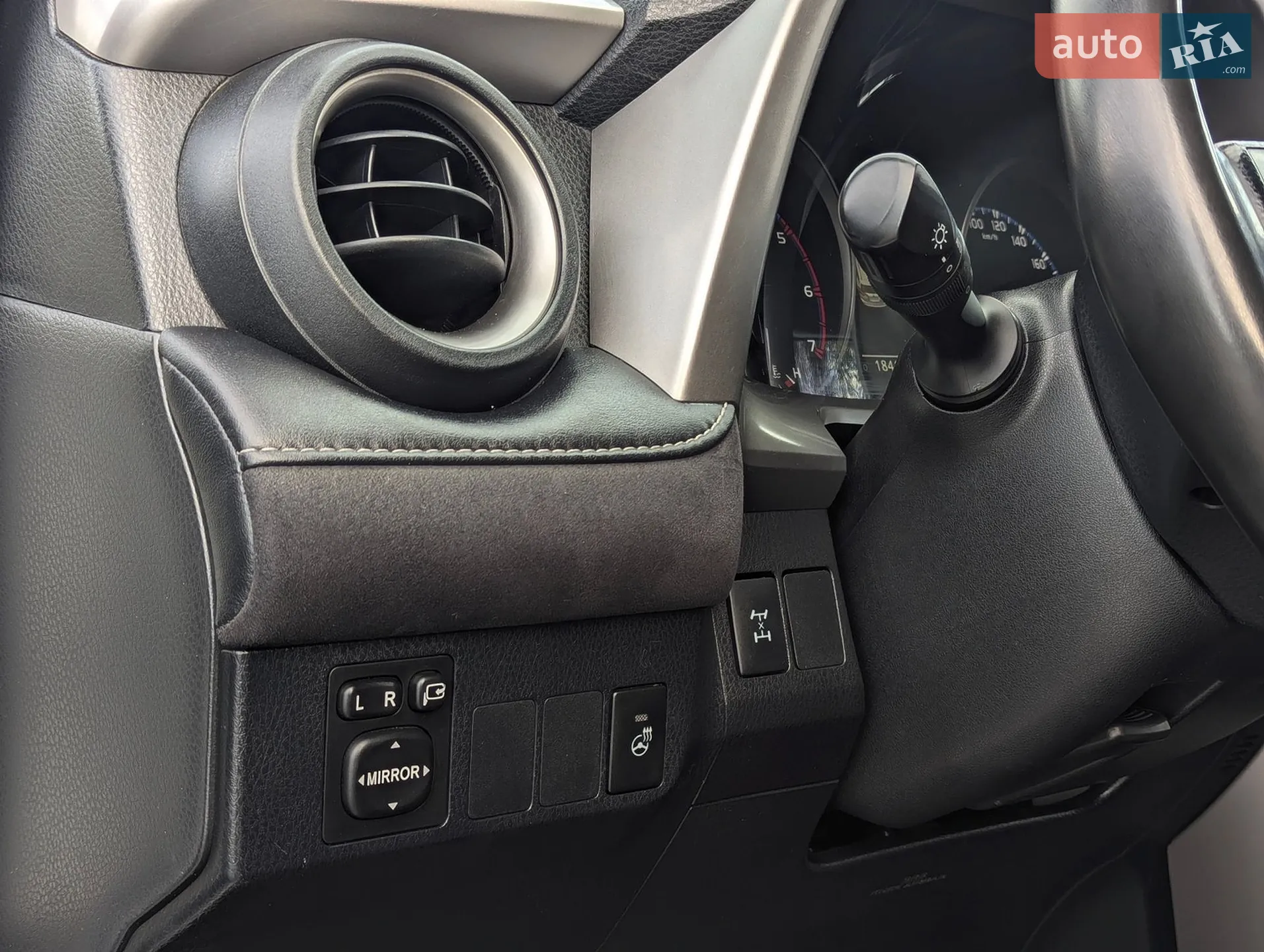 2017 Toyota RAV 4 - мініатюра 44