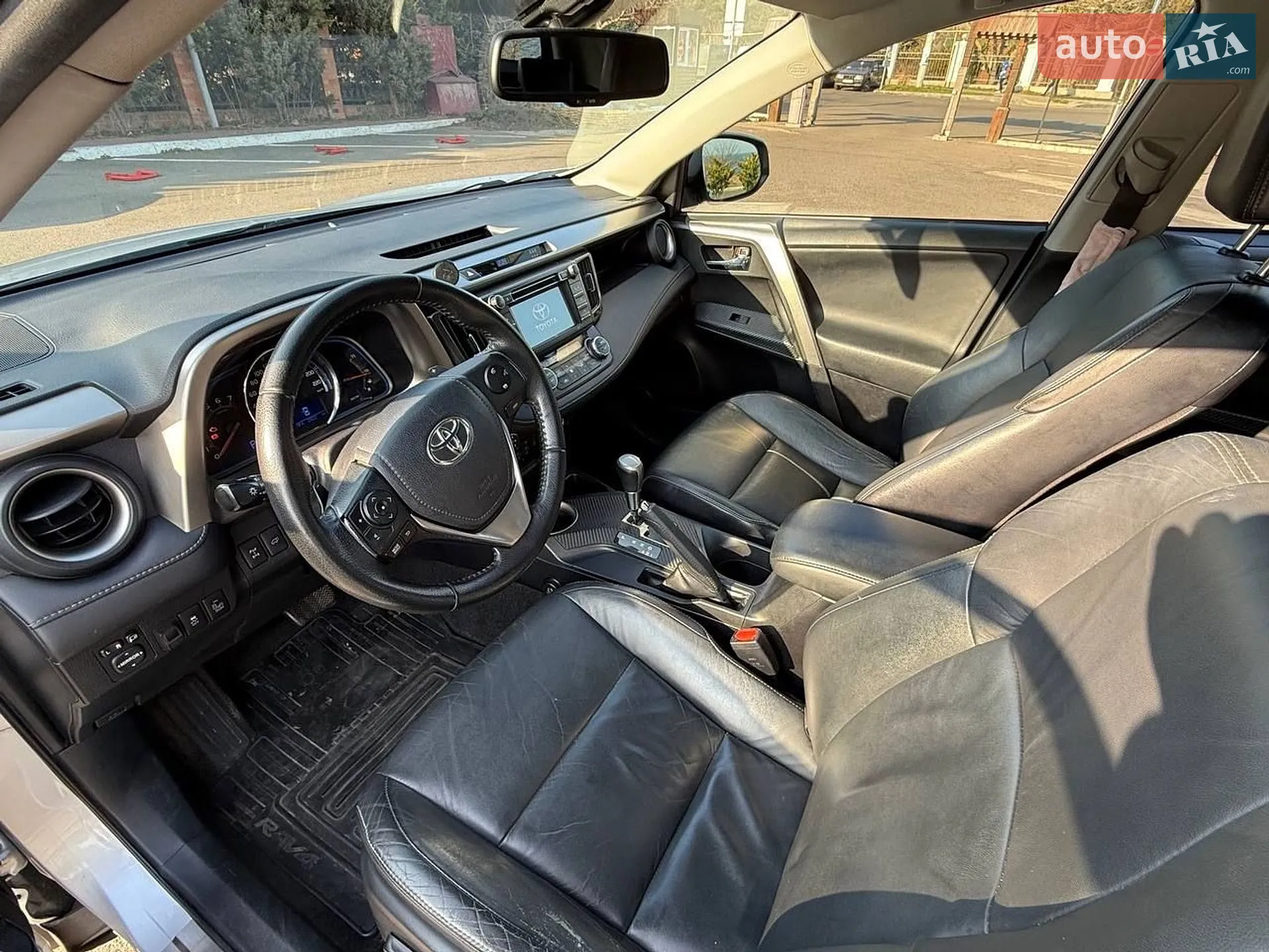 2014 Toyota RAV 4 - мініатюра 9