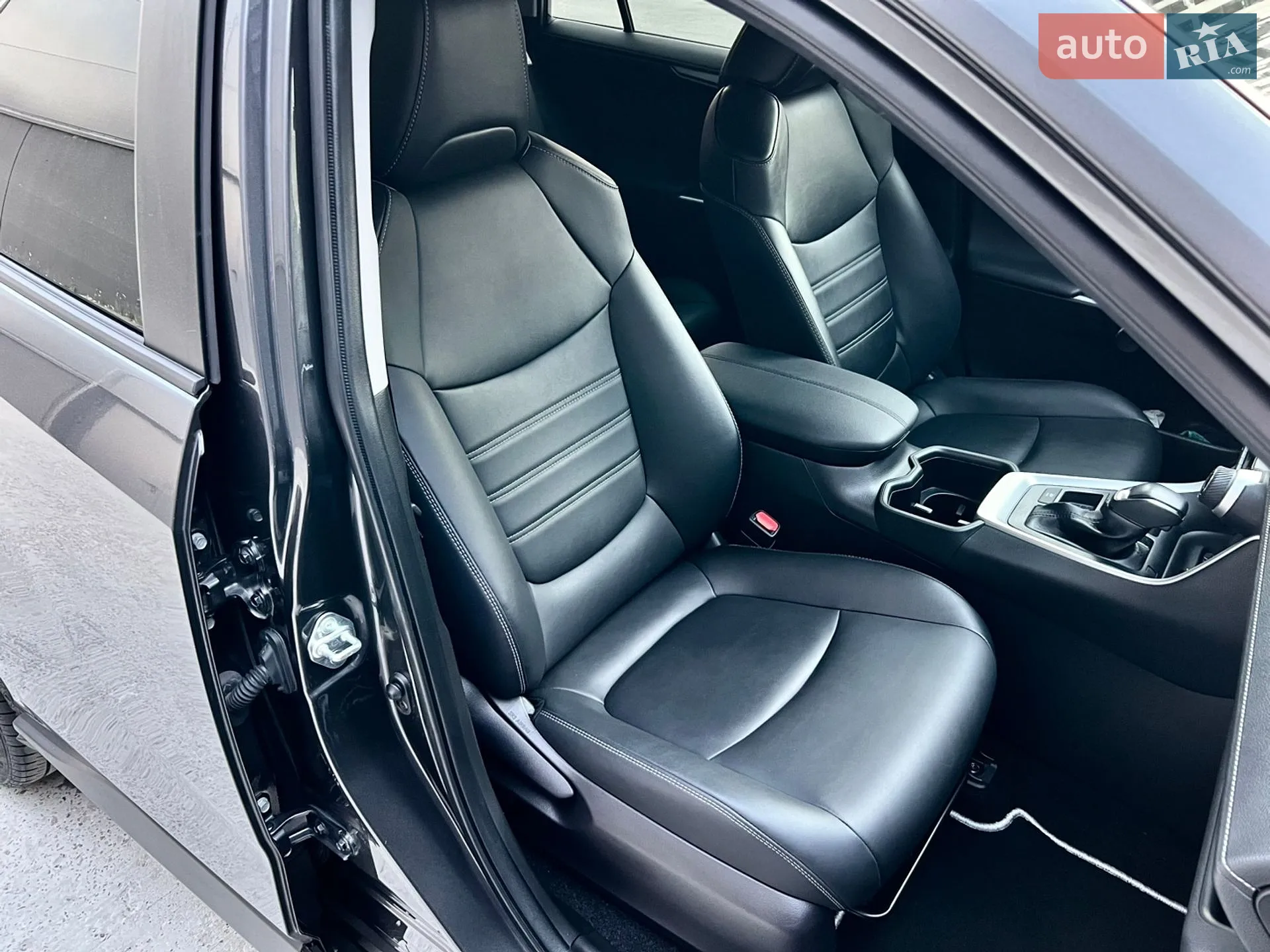 2022 Toyota RAV 4 - мініатюра 31