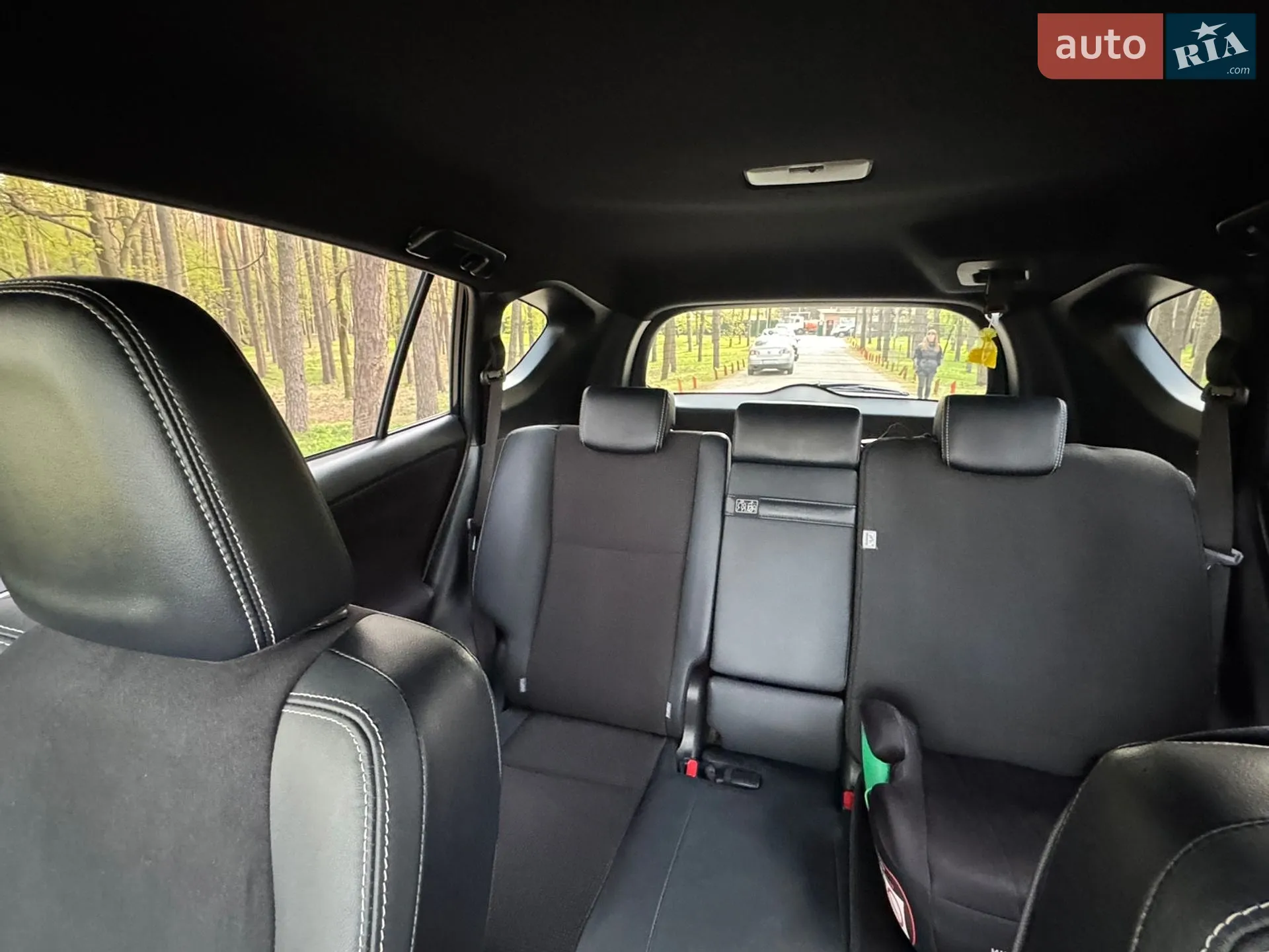 2018 Toyota RAV 4 - мініатюра 11