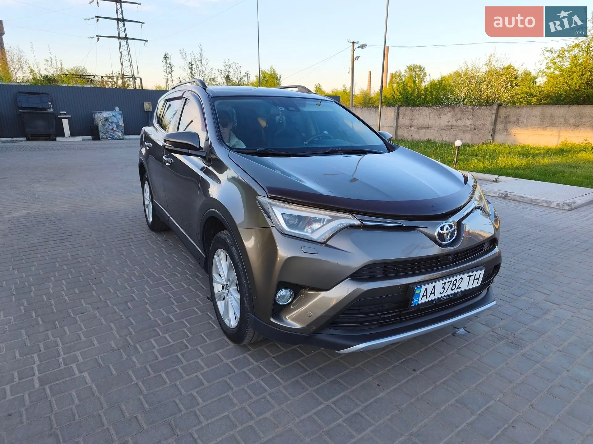 2016 Toyota RAV 4 - фото 1
