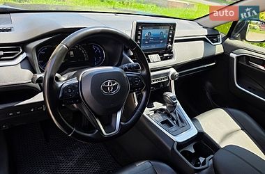 Внедорожник / Кроссовер Toyota RAV4 2019 в Запорожье фото 5 Внедорожник / Кроссовер Toyota RAV4 2019 в Запорожье